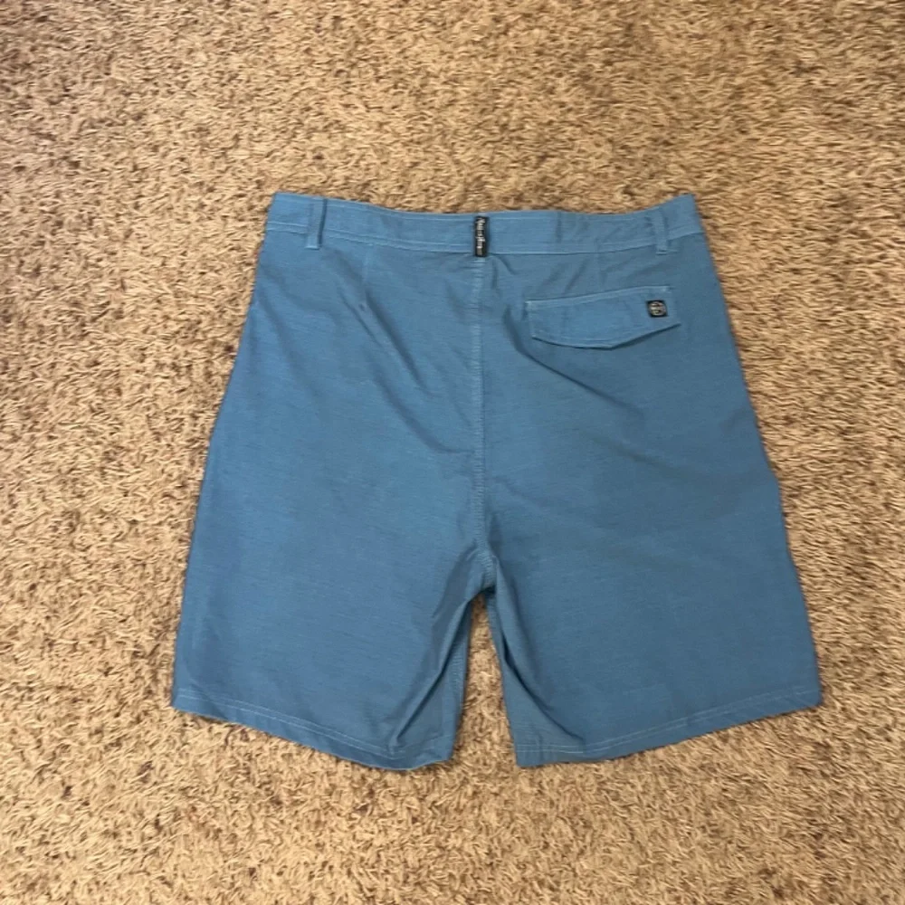 Maui & Sons Stretch Series Blue Hybrid Shorts Size 36 Performance Casual
